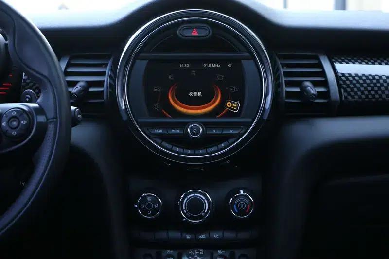 2016 MINI 2.0T COOPER S 5-door version — миниатюра 22