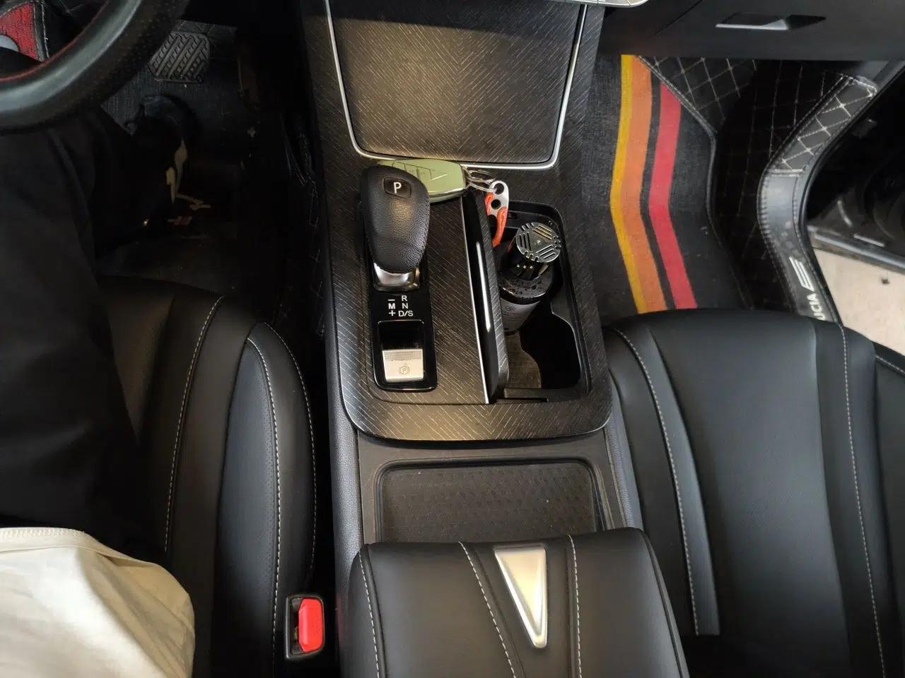 Venucia V 2022 260T Black Horse Edition · Idol — миниатюра 14