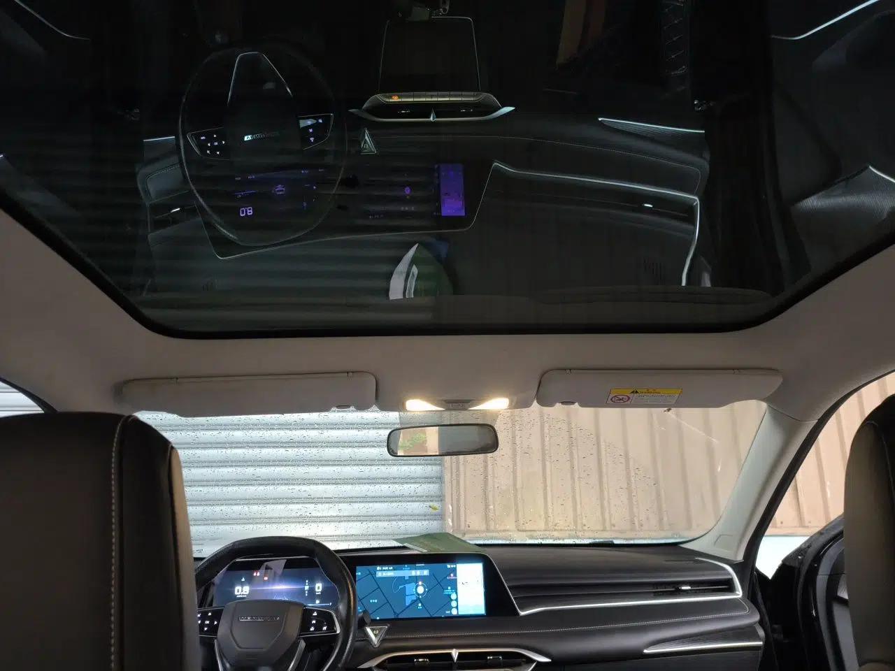 Venucia V 2022 260T Black Horse Edition · Idol — миниатюра 18