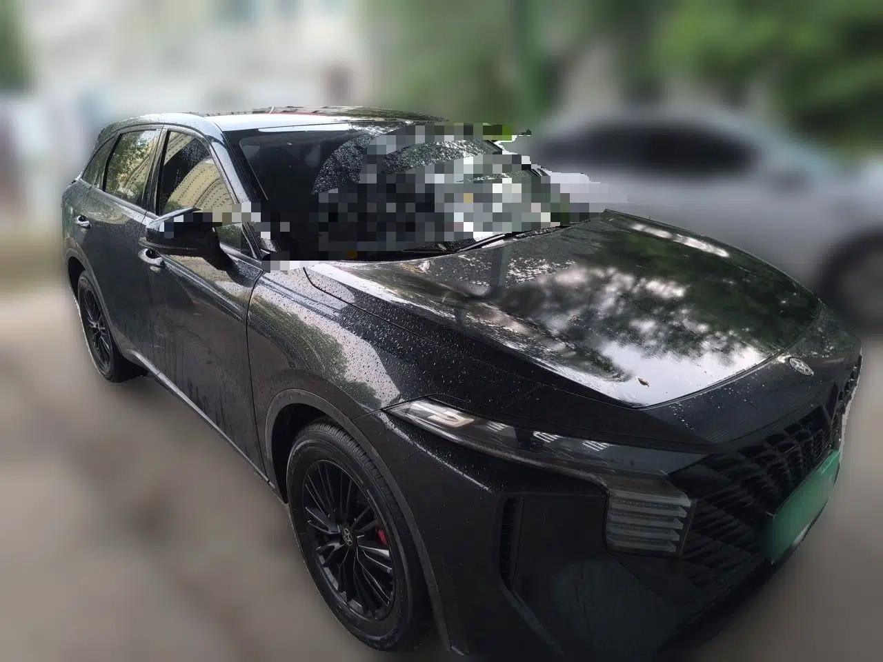 Venucia V 2022 260T Black Horse Edition · Idol — миниатюра 3