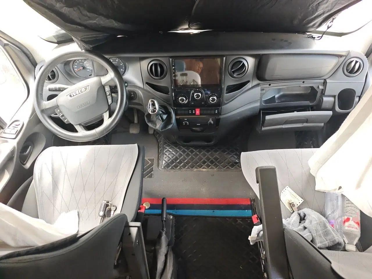 Iveco Eurocargo 2019 Kelenbinwei 3.0L 6‑Seater Converted RV — миниатюра 9