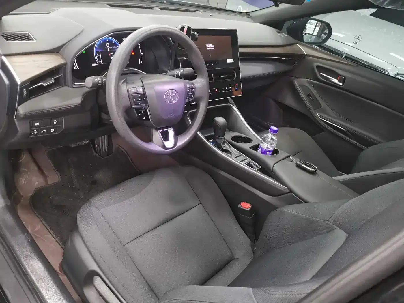 2024 Toyota Avalon 2.0L Entry-level Edition — миниатюра 5