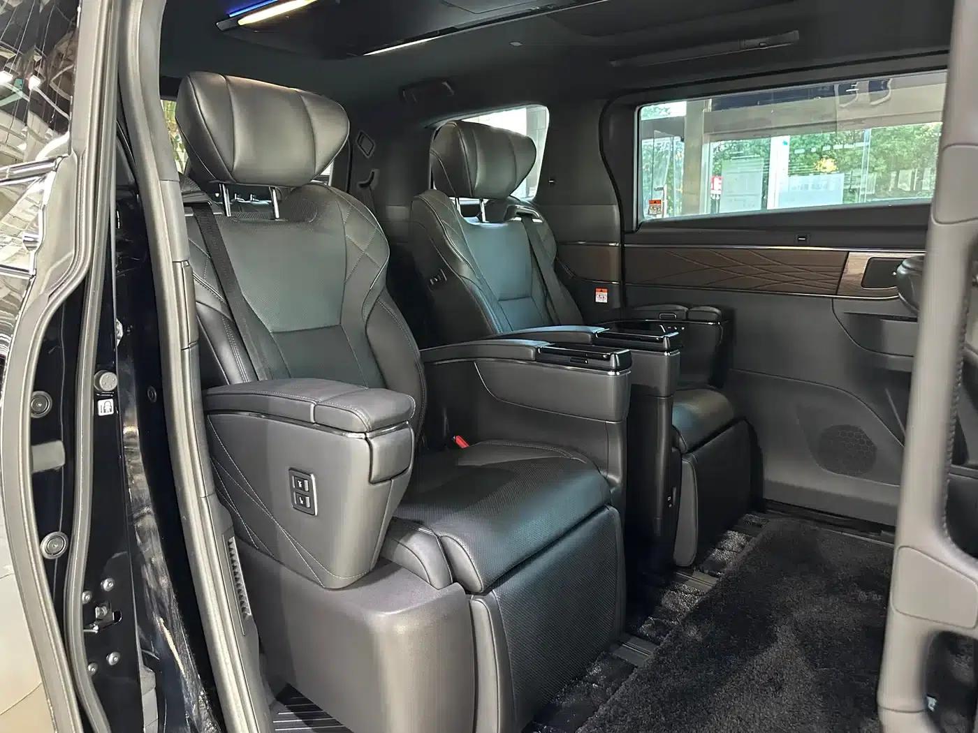 2023 Alphard Crown Hybrid 2.5L HV Supreme Edition — миниатюра 14