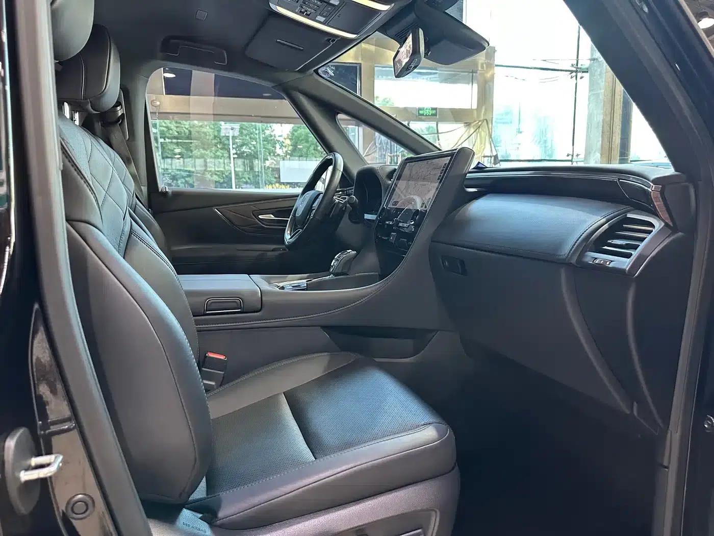 2023 Alphard Crown Hybrid 2.5L HV Supreme Edition — миниатюра 15