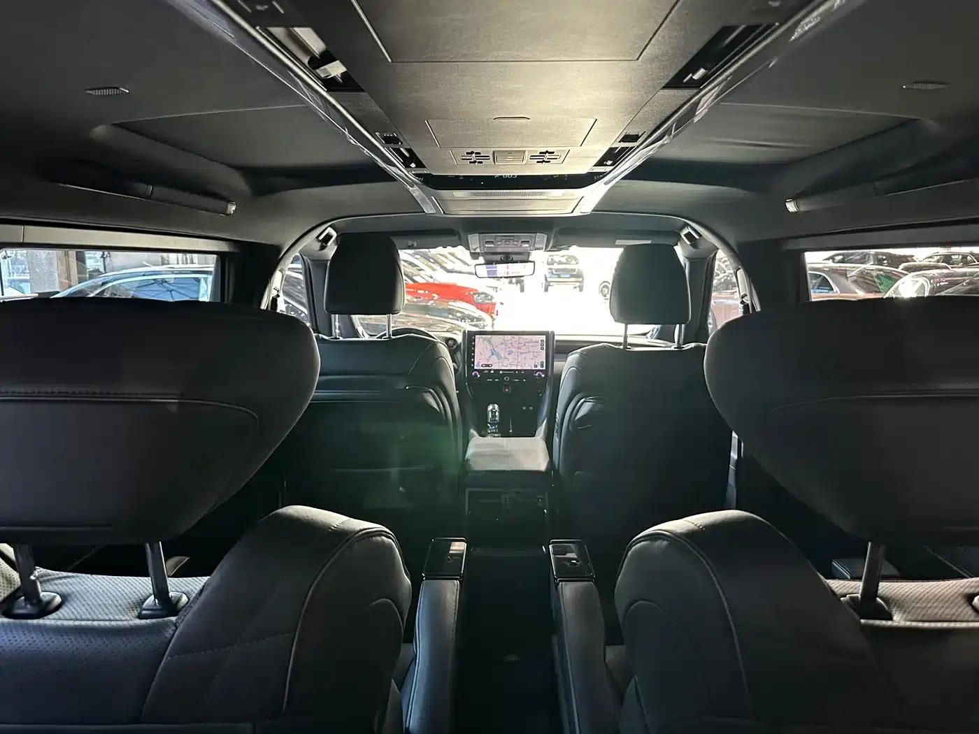 2023 Alphard Crown Hybrid 2.5L HV Supreme Edition — миниатюра 23