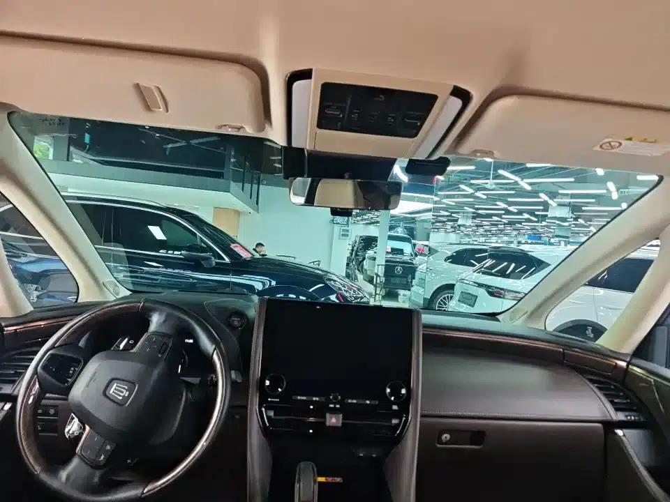 2024 Alphard Crown Hybrid 2.5L Supreme Edition — миниатюра 5