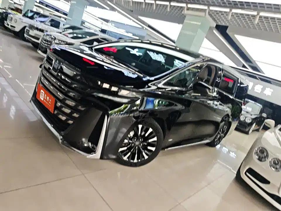 2024 Alphard Crown Hybrid 2.5L Supreme Edition — миниатюра 9