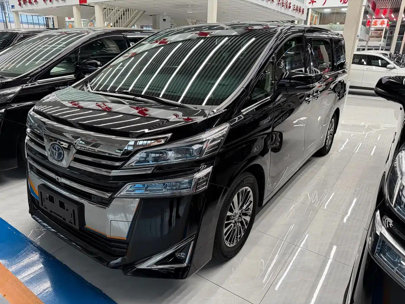 2020 Alphard Hybrid 2.5L HV Premium Edition — миниатюра 1