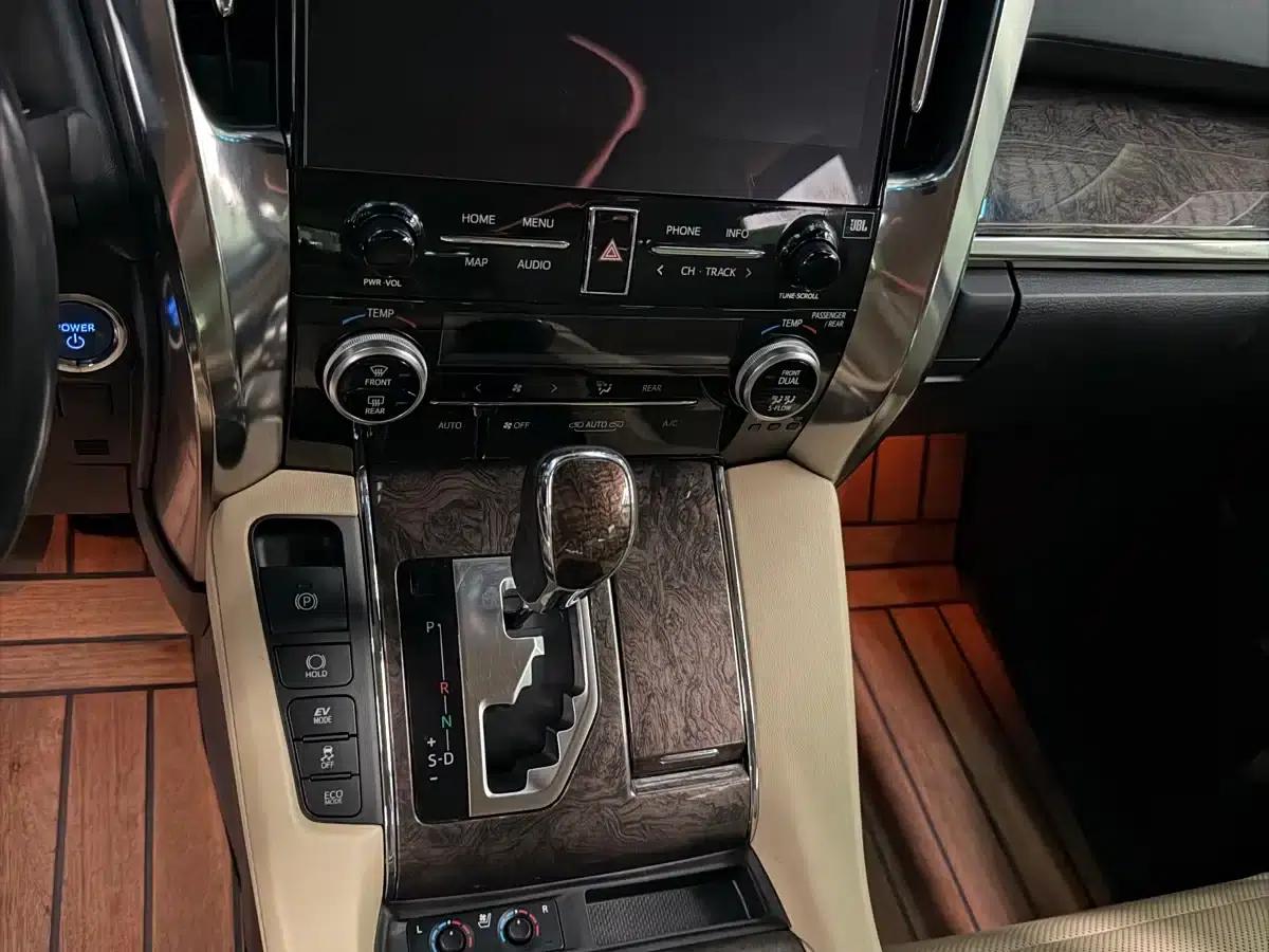 2020 Alphard Hybrid 2.5L HV Premium Edition — миниатюра 6