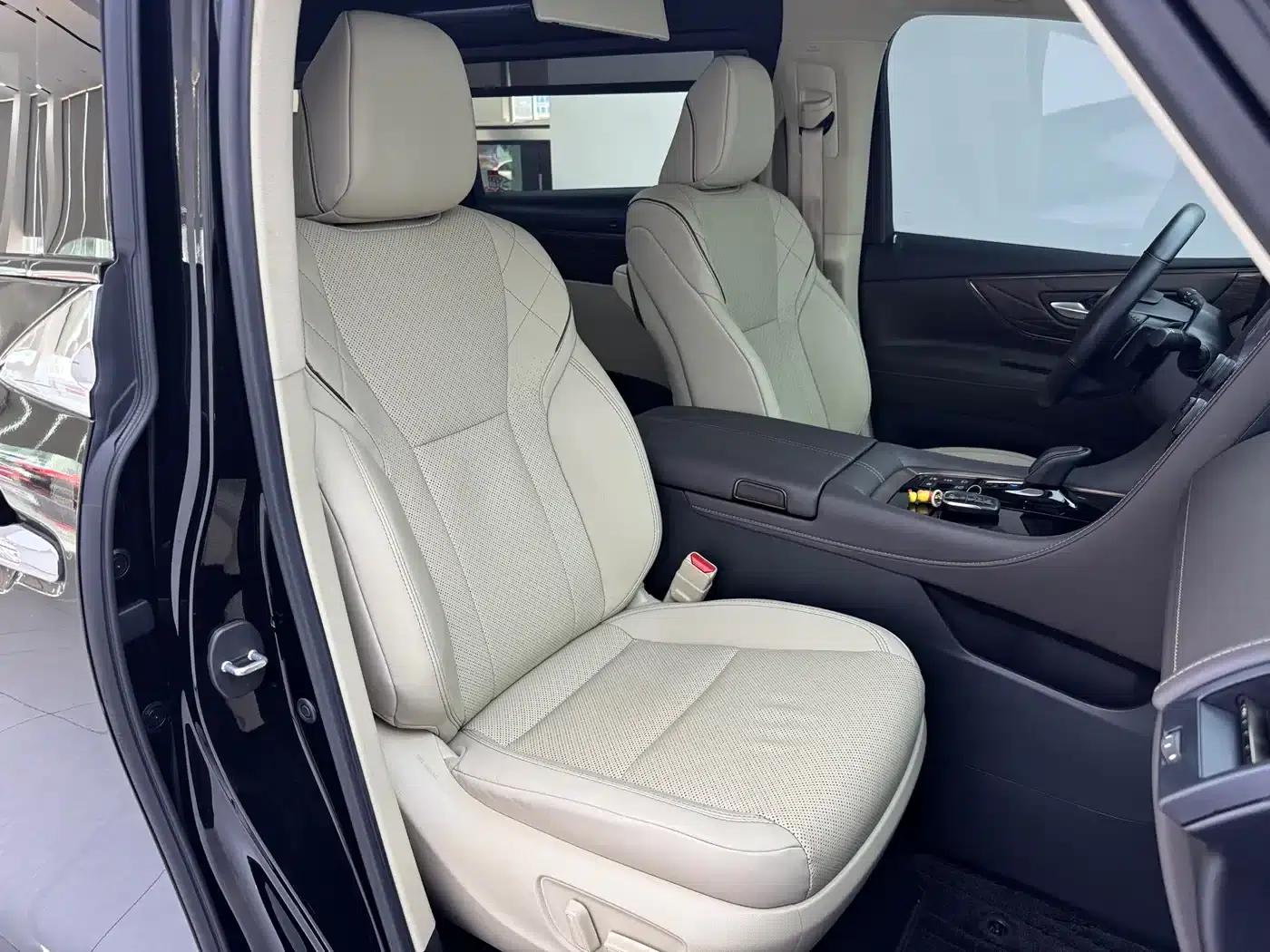 2024 Alphard Crown Hybrid 2.5L Supreme Edition — миниатюра 12