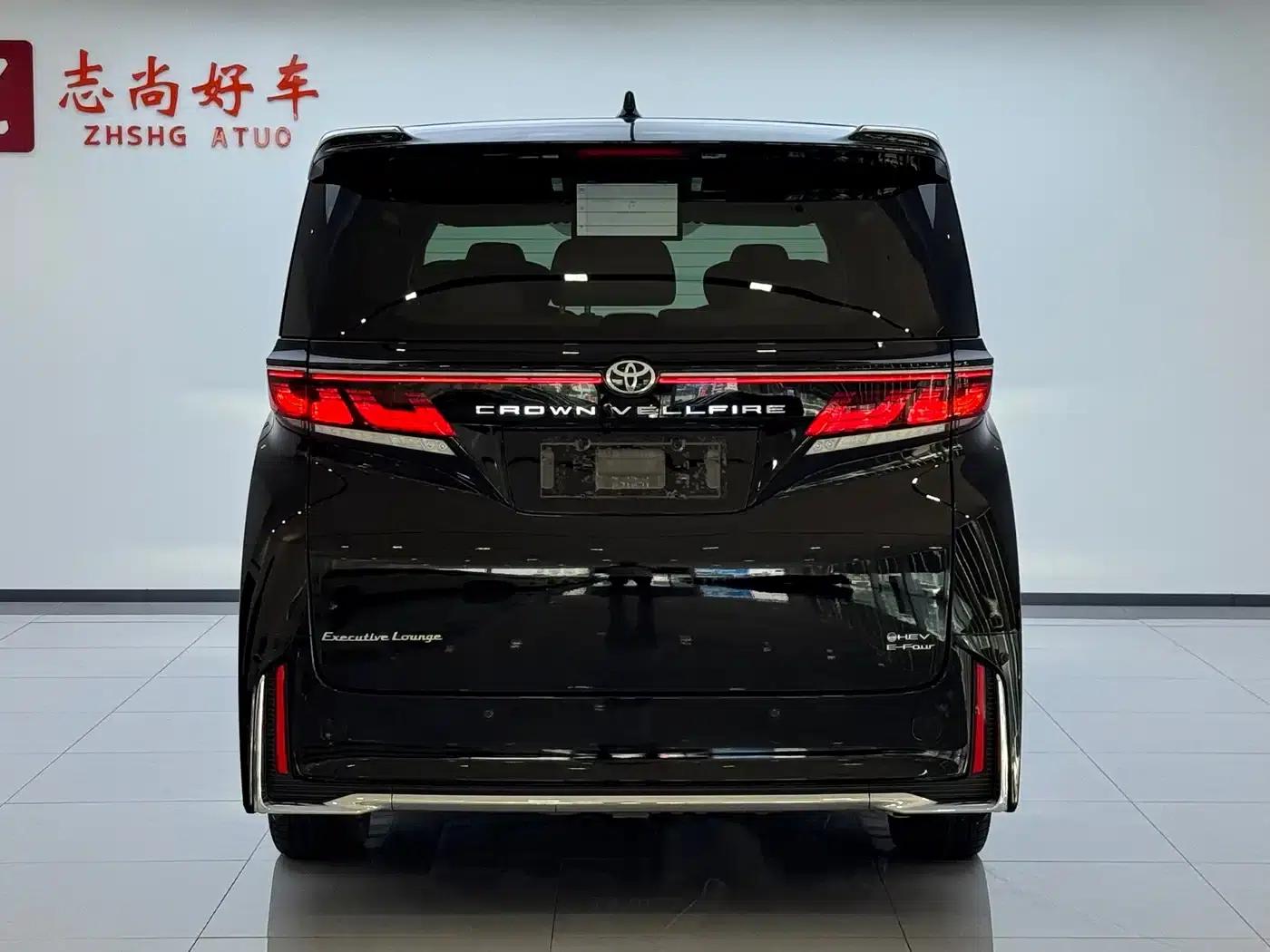 2024 Alphard Crown Hybrid 2.5L Supreme Edition — миниатюра 14