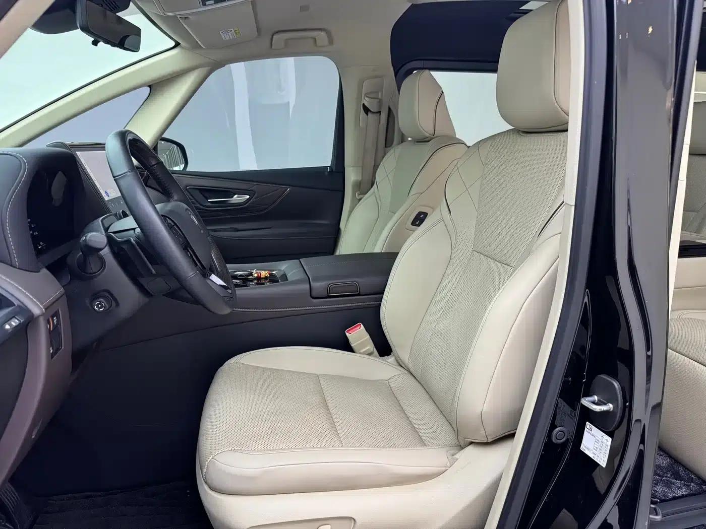 2024 Alphard Crown Hybrid 2.5L Supreme Edition — миниатюра 4