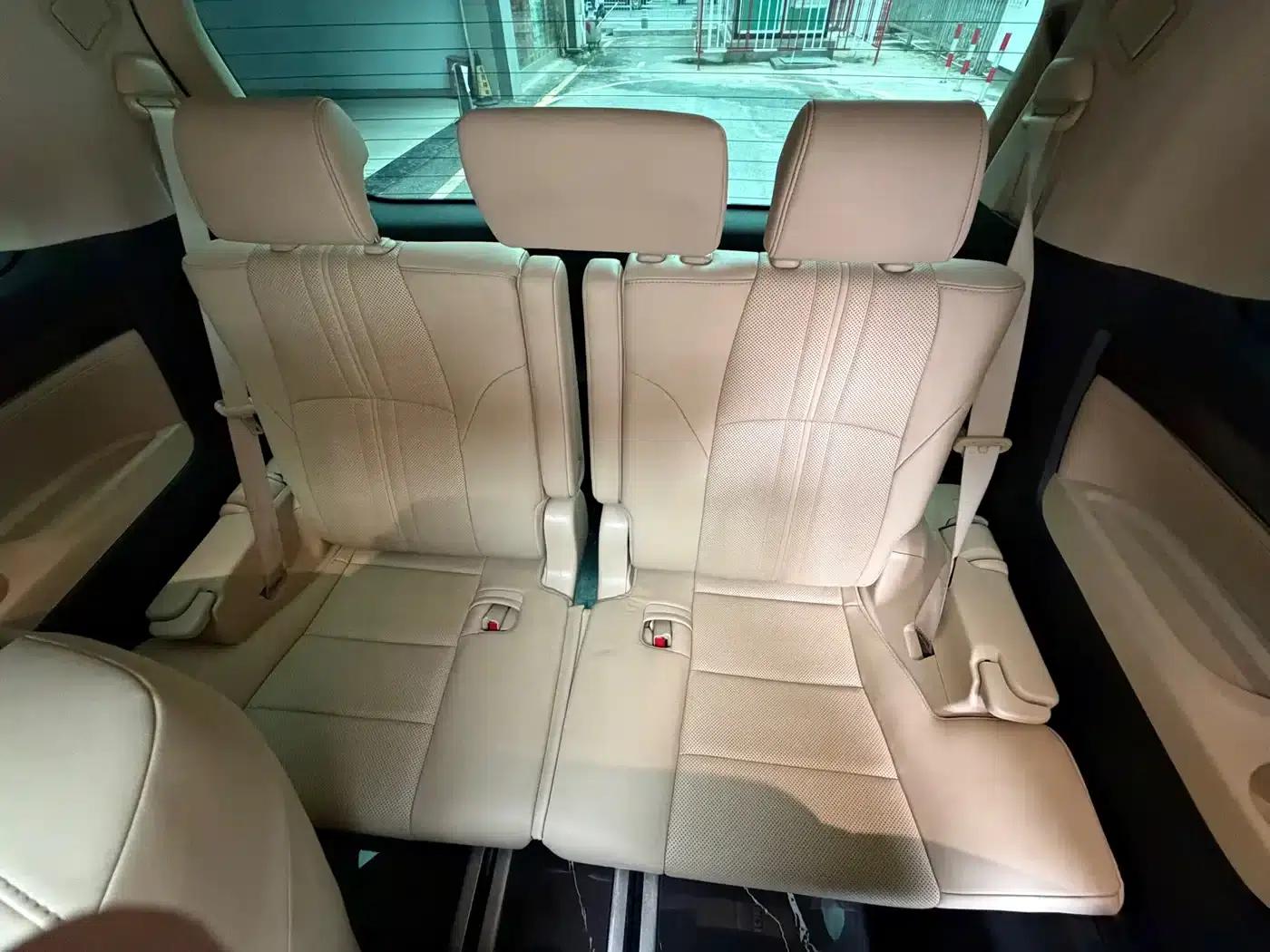 2019 Alphard Hybrid 2.5L HV Premium Edition — миниатюра 11