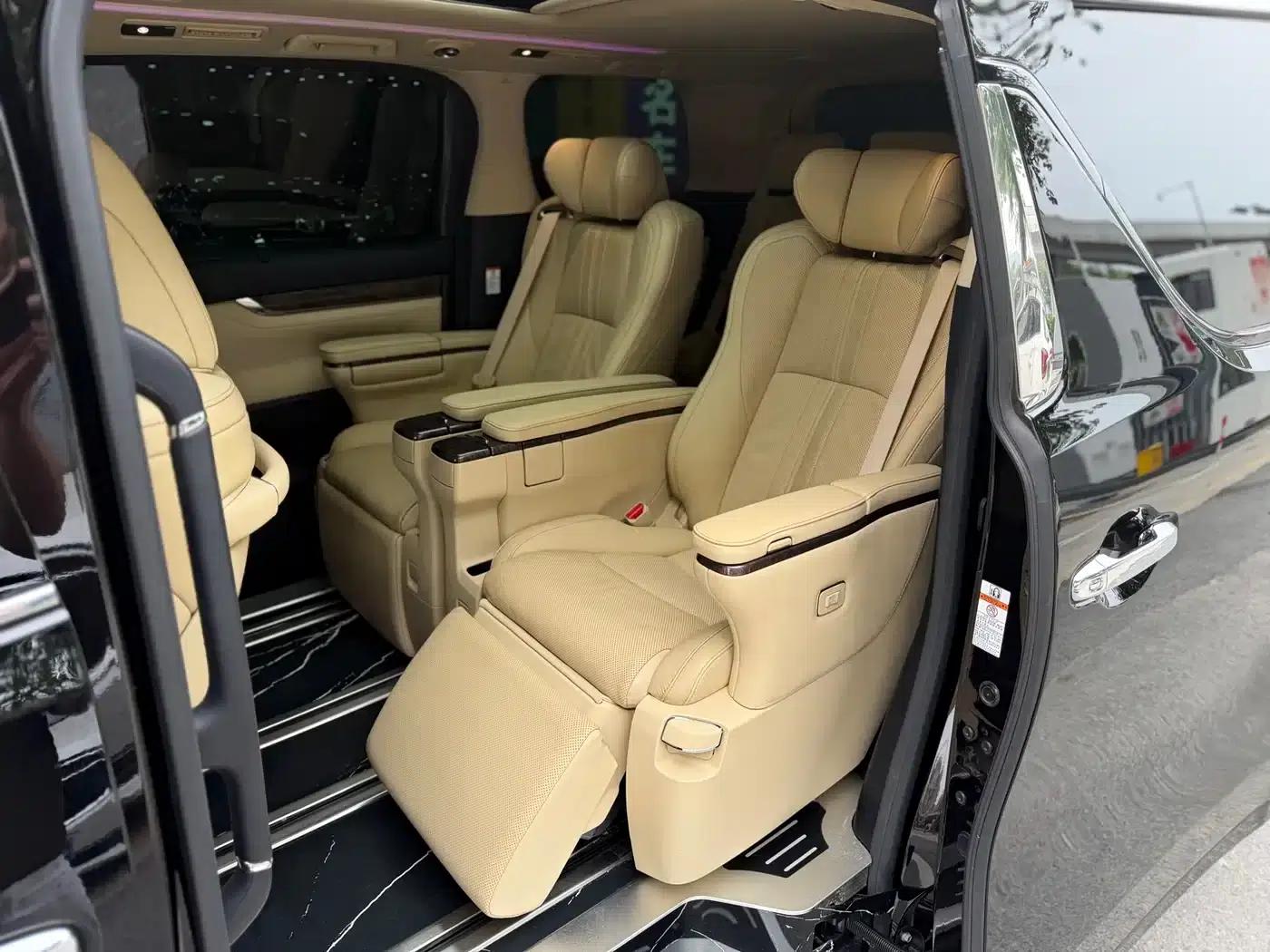 2019 Alphard Hybrid 2.5L HV Premium Edition — миниатюра 7