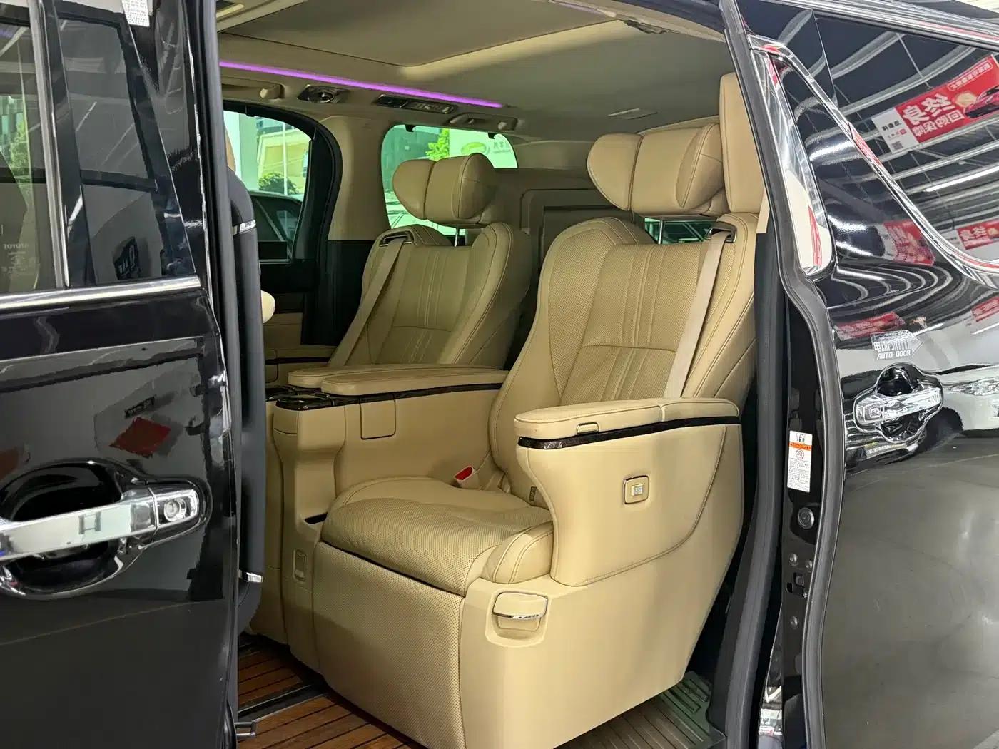 2020 Alphard Hybrid 2.5L HV Premium Edition — миниатюра 5