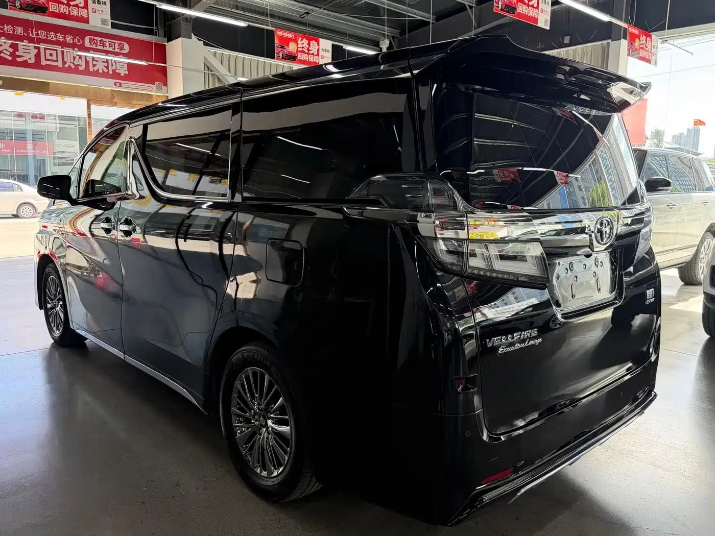 2020 Alphard Hybrid 2.5L HV Premium Edition — миниатюра 10
