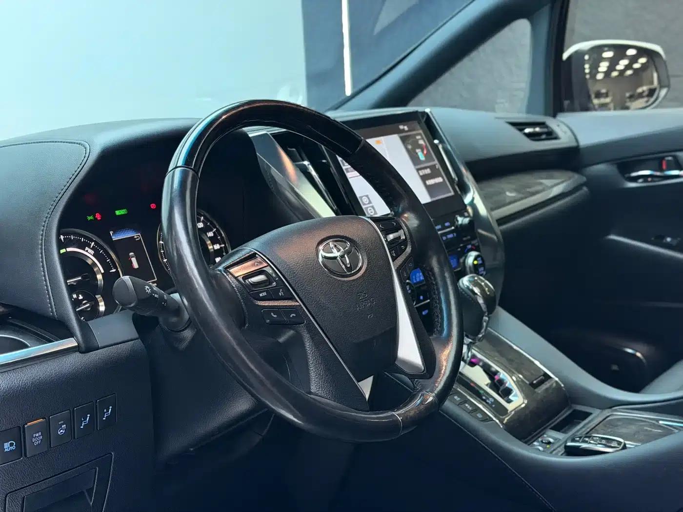 2020 Alphard Hybrid 2.5L HV Premium Edition — миниатюра 5