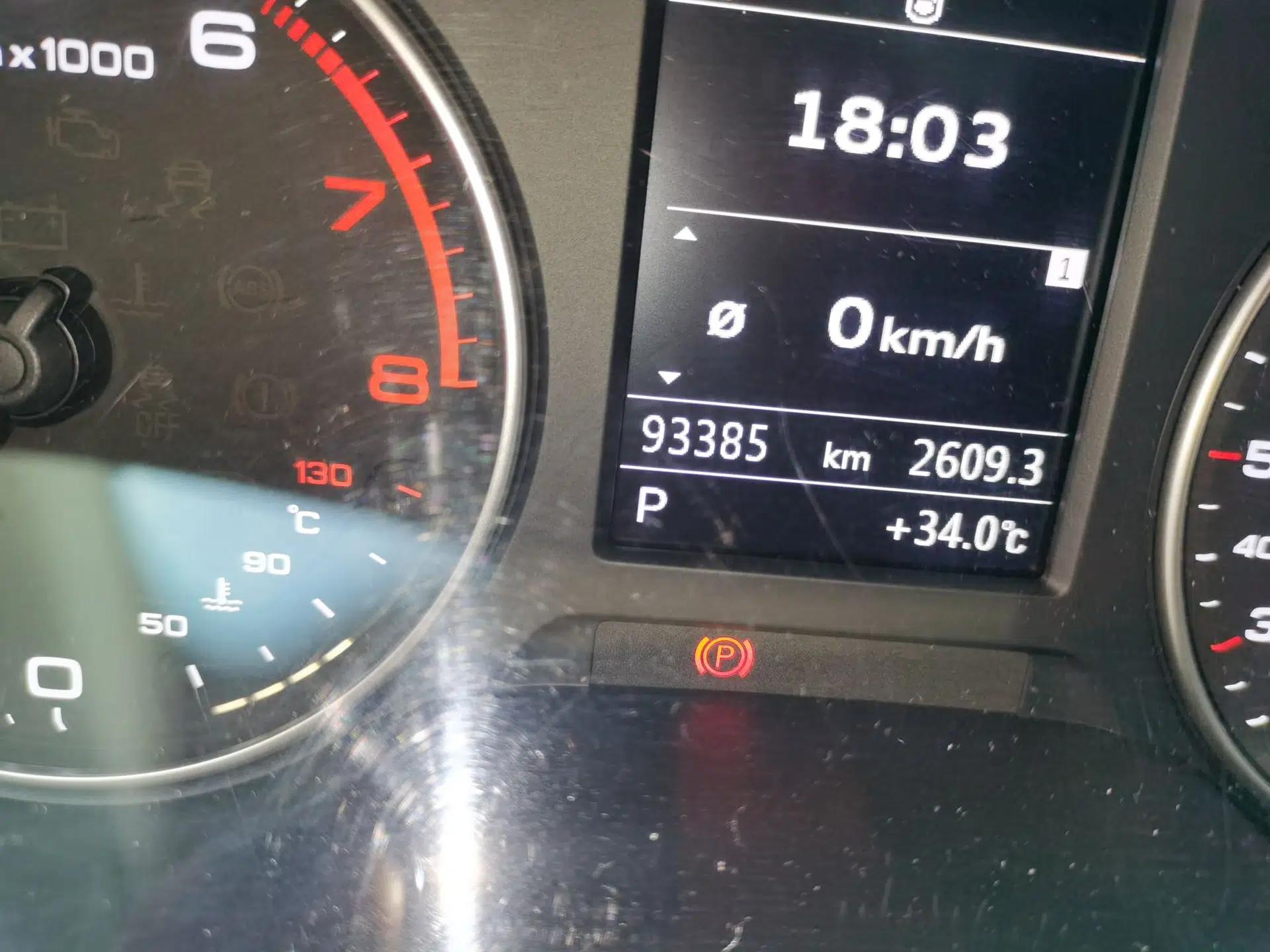 Audi A3 2015 Limousine 35 TFSI Millionth Anniversary Comfort Model — миниатюра 12