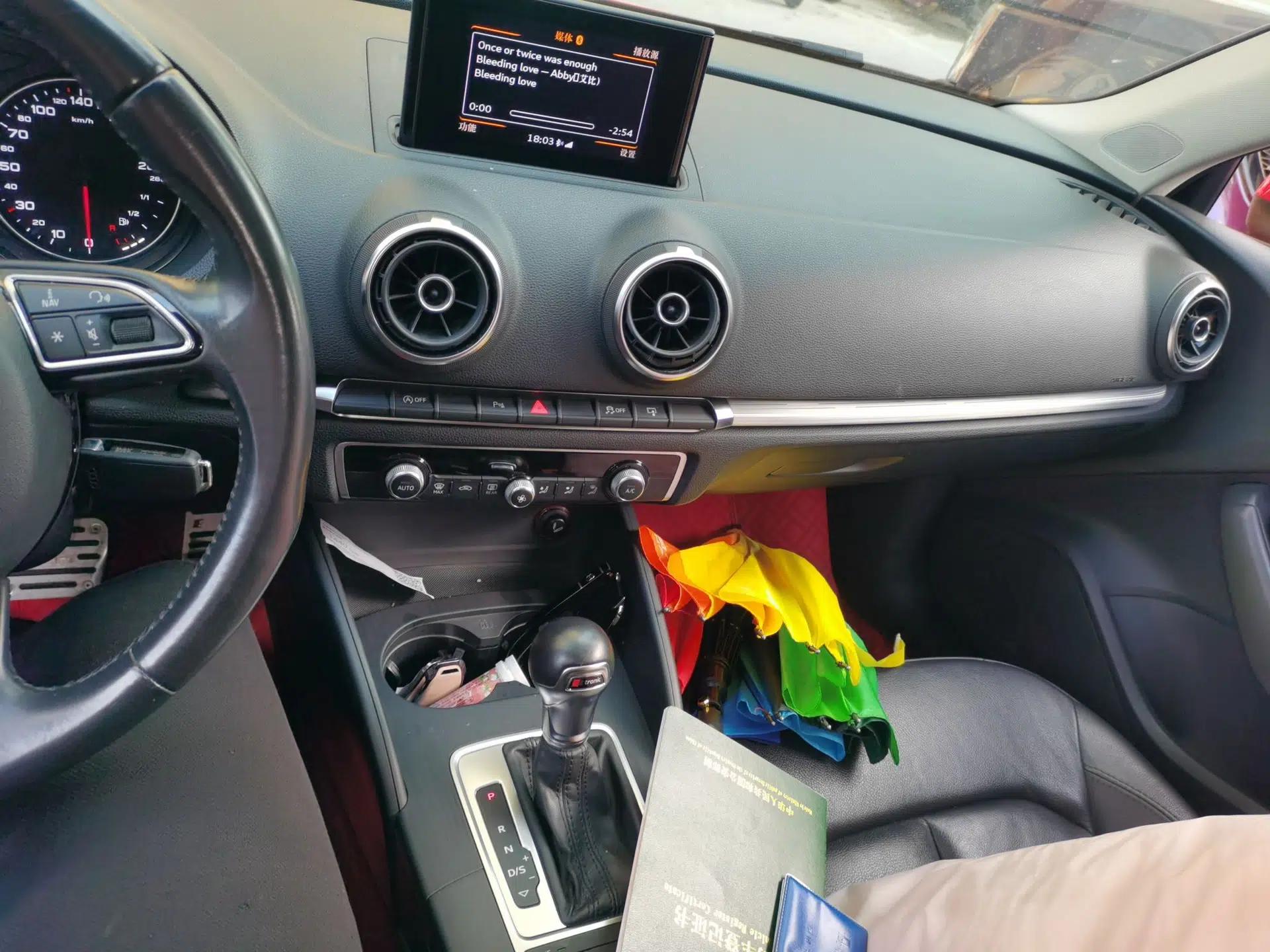 Audi A3 2015 Limousine 35 TFSI Millionth Anniversary Comfort Model — миниатюра 13