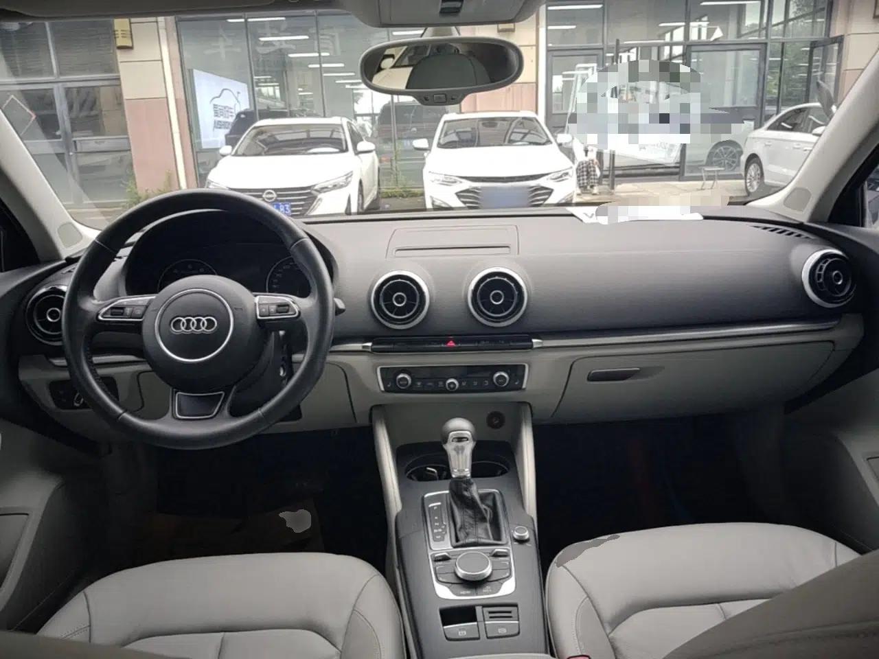 Audi A3 2014 Limousine 35 TFSI Automatic Luxury Model — миниатюра 12