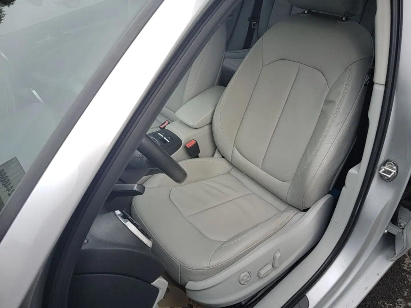 Audi A3 2014 Limousine 35 TFSI Automatic Luxury Model — миниатюра 17