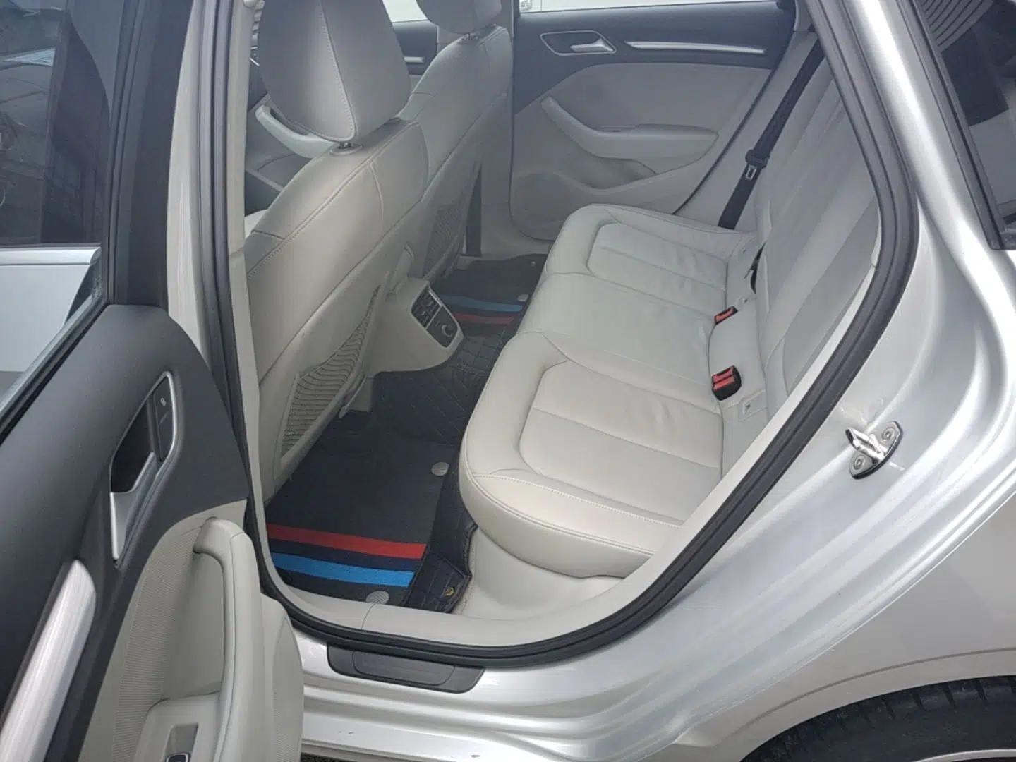 Audi A3 2014 Limousine 35 TFSI Automatic Luxury Model — миниатюра 20