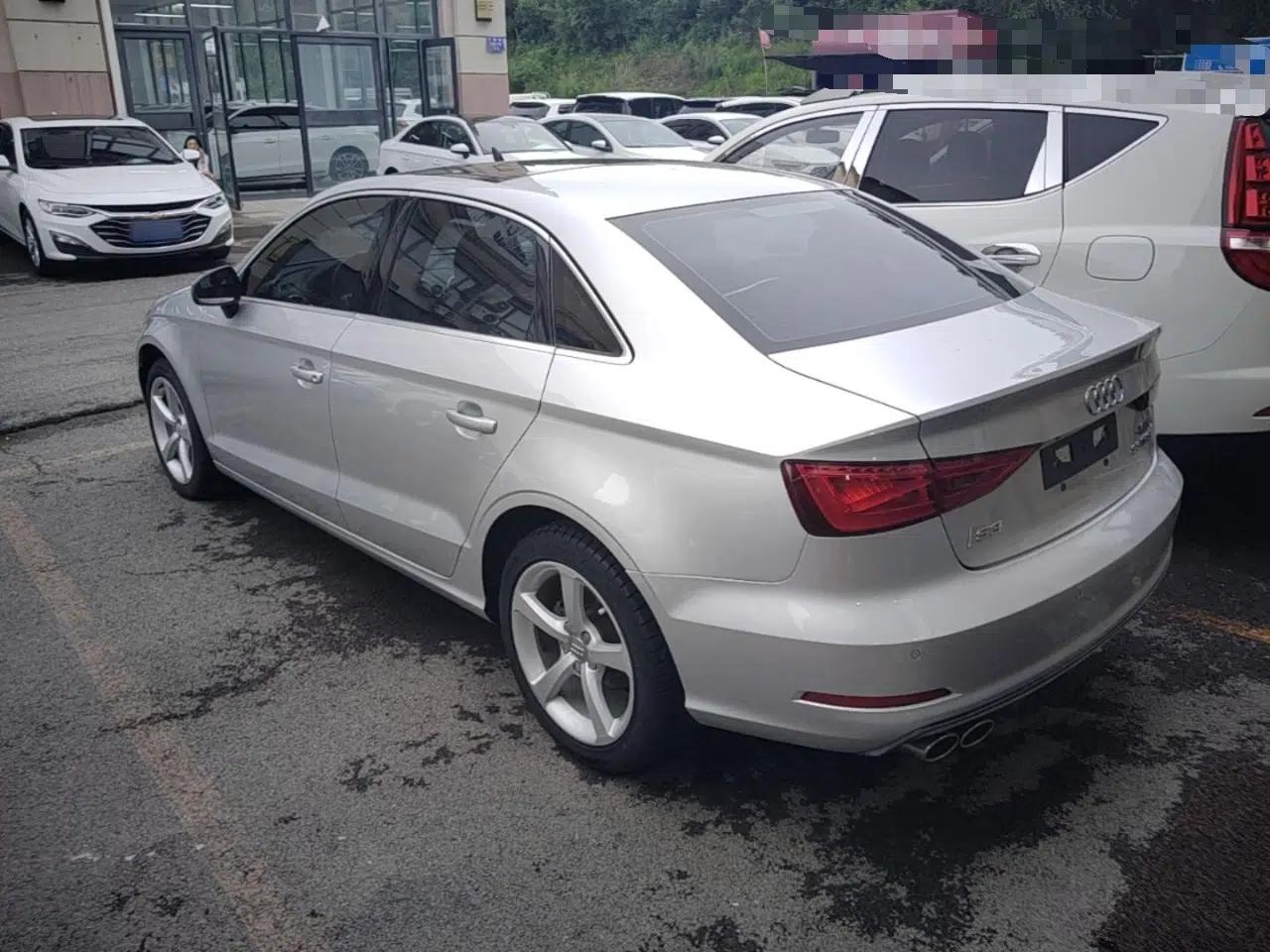 Audi A3 2014 Limousine 35 TFSI Automatic Luxury Model — миниатюра 4