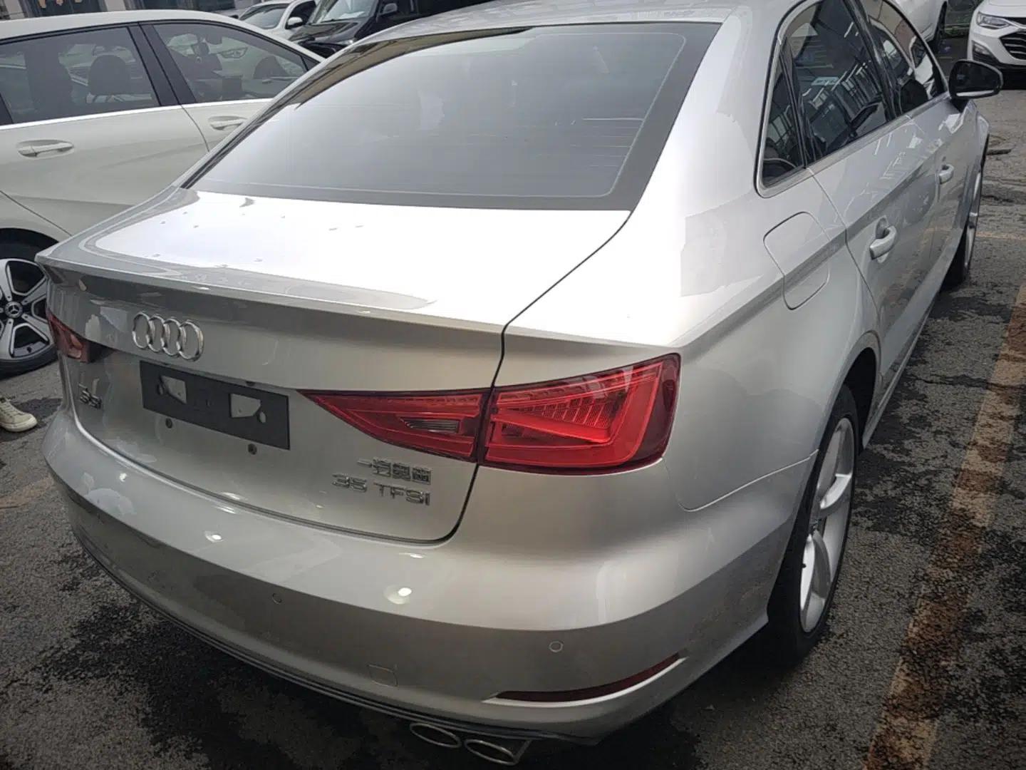 Audi A3 2014 Limousine 35 TFSI Automatic Luxury Model — миниатюра 5