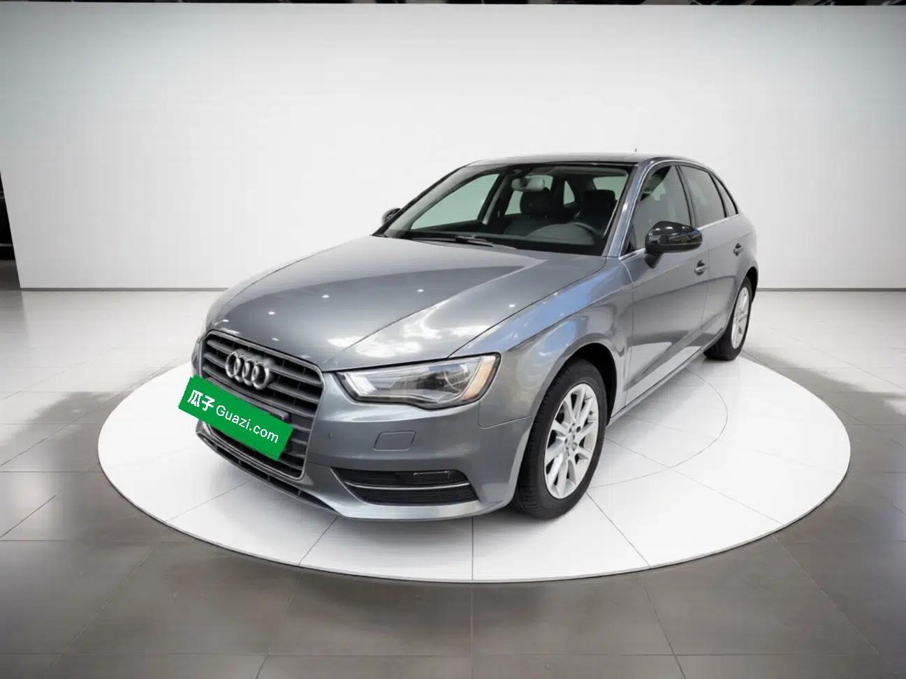 Audi A3 2014 Sportback 35 TFSI Automatic Style Edition — миниатюра 1