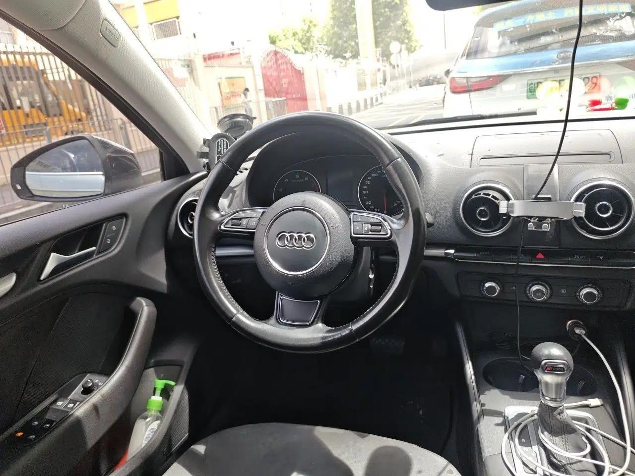 Audi A3 2014 Sportback 35 TFSI Automatic Style Edition — миниатюра 7