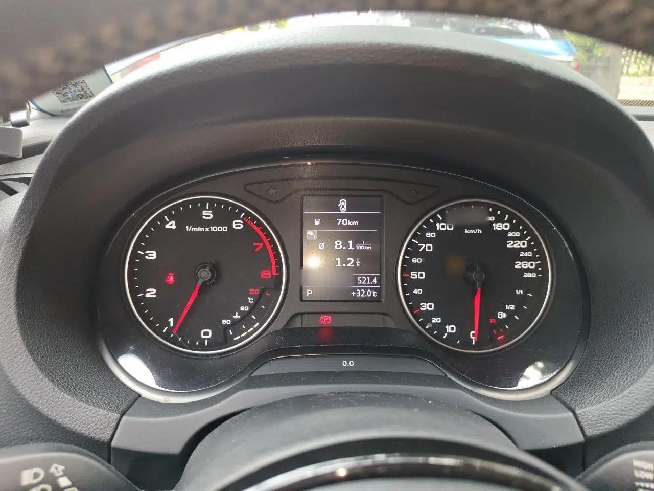 Audi A3 2014 Sportback 35 TFSI Automatic Style Edition — миниатюра 8