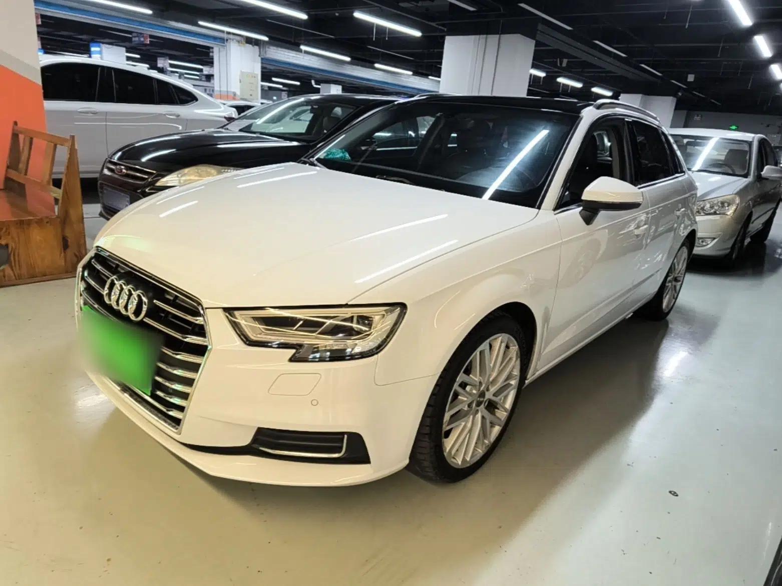 Audi A3 2017 Sportback 35 TFSI Style Edition — миниатюра 1
