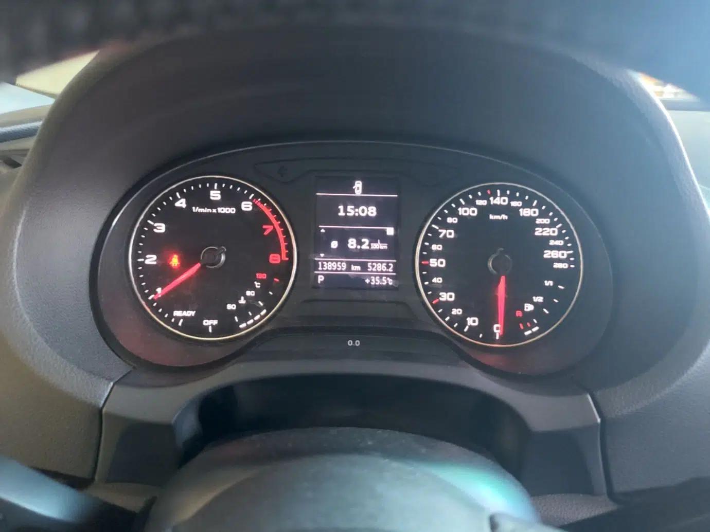 Audi A3 2018 30th Anniversary Edition Sportback 35 TFSI Fashion Model — миниатюра 14
