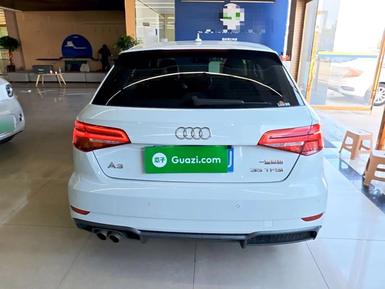 Audi A3 2018 30th Anniversary Edition Sportback 35 TFSI Fashion Model — миниатюра 5