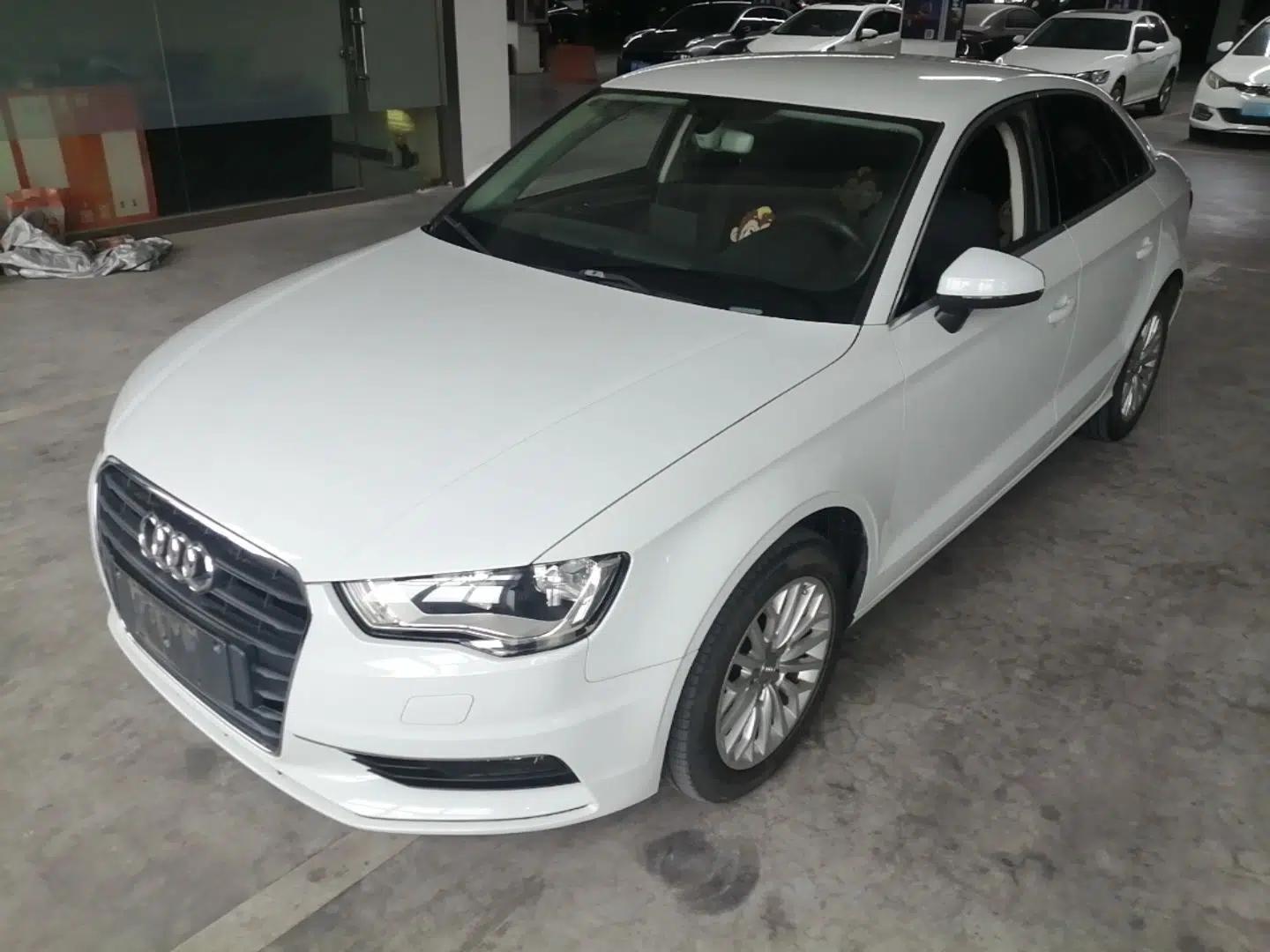 Audi A3 2016 Limousine 35 TFSI Ambition Edition — миниатюра 1