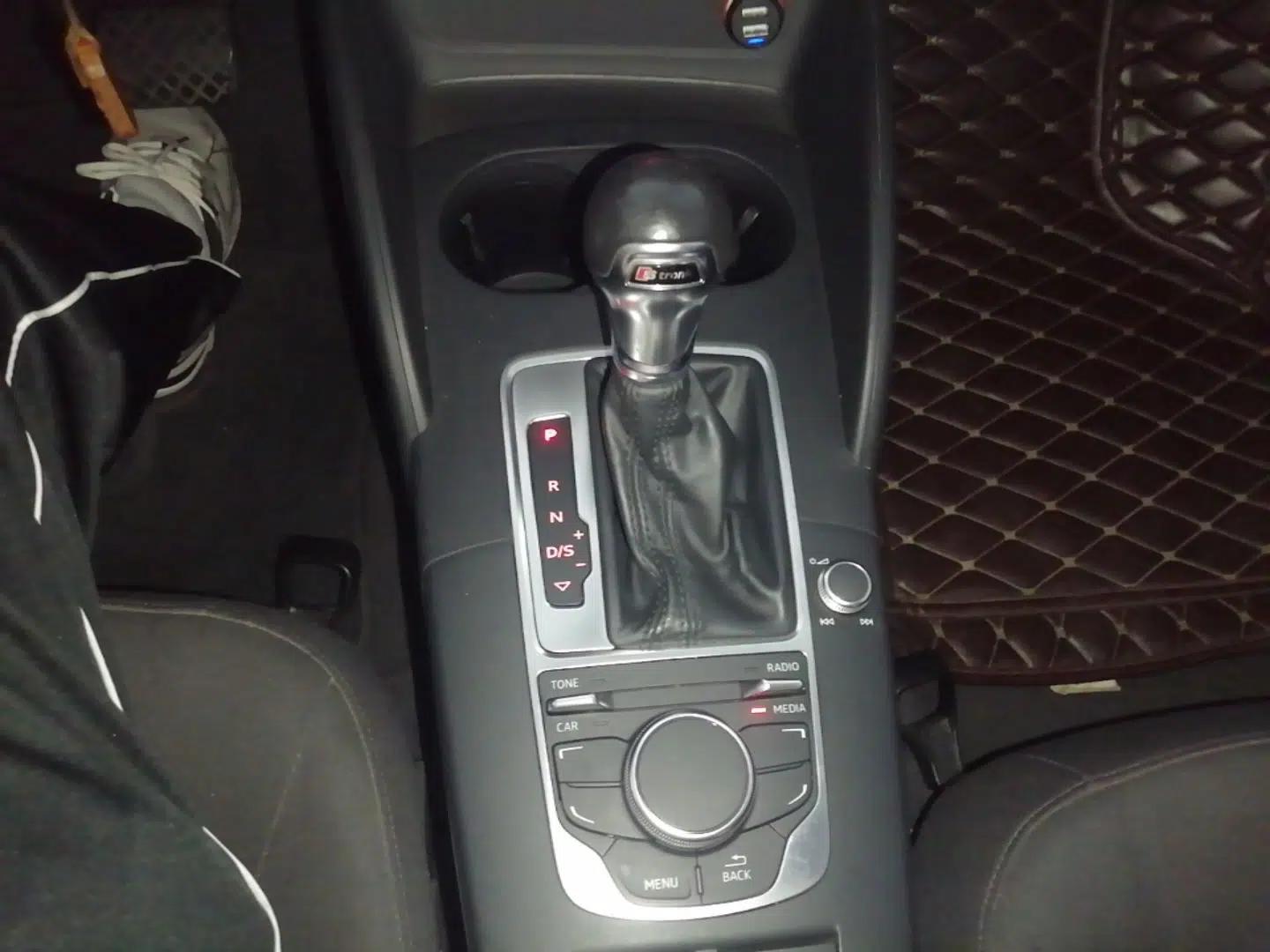 Audi A3 2016 Limousine 35 TFSI Ambition Edition — миниатюра 16