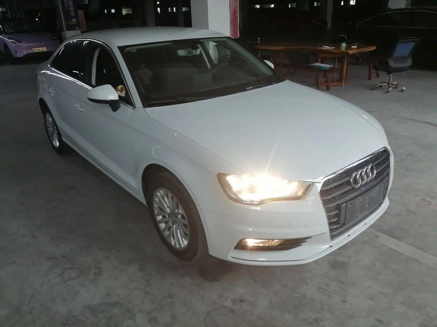 Audi A3 2016 Limousine 35 TFSI Ambition Edition — миниатюра 3