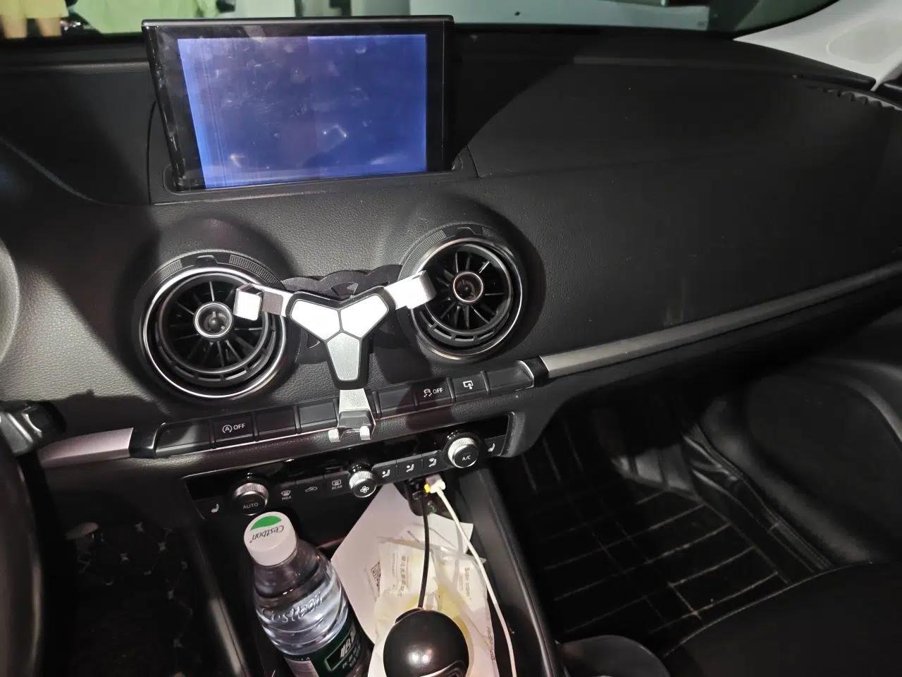 Audi A3 2014 Sportback 35 TFSI Automatic Ambition Edition — миниатюра 13