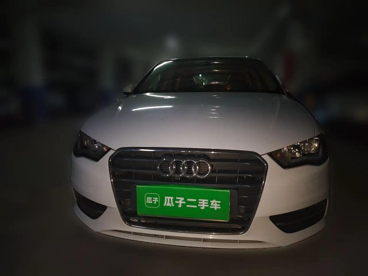 Audi A3 2014 Sportback 35 TFSI Automatic Style Edition — миниатюра 2