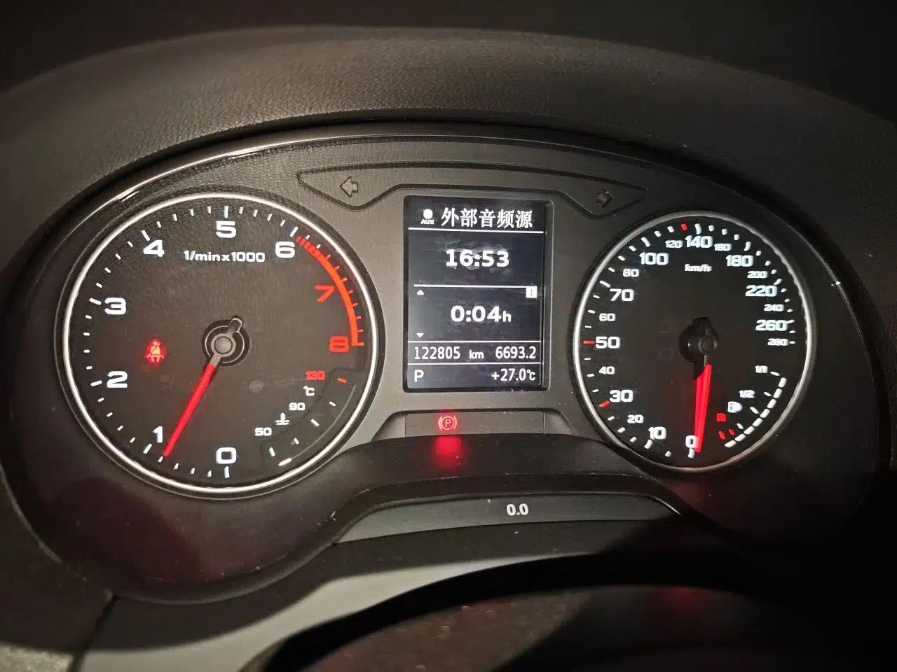 Audi A3 2014 Sportback 35 TFSI Automatic Style Edition — миниатюра 12