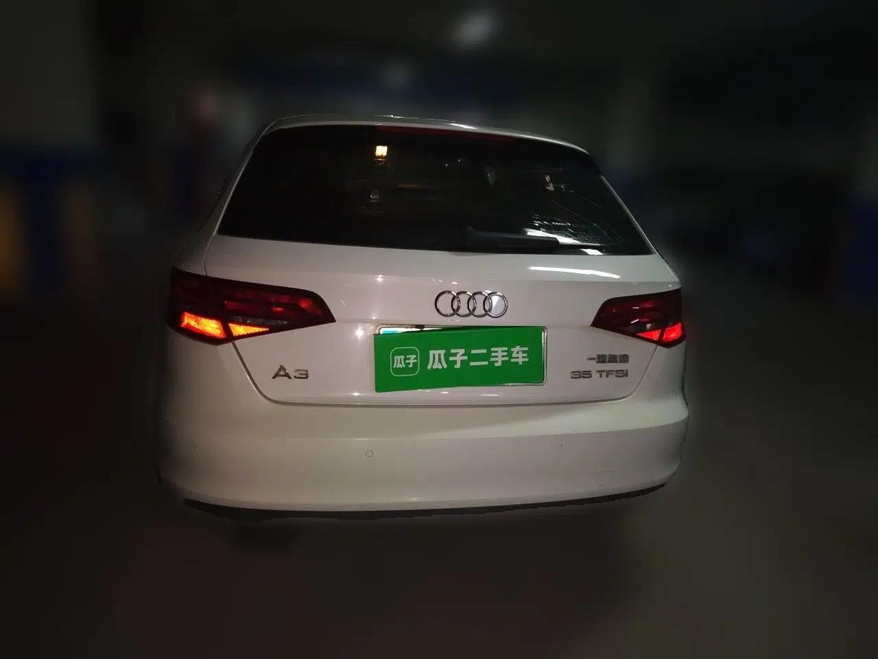 Audi A3 2014 Sportback 35 TFSI Automatic Style Edition — миниатюра 5