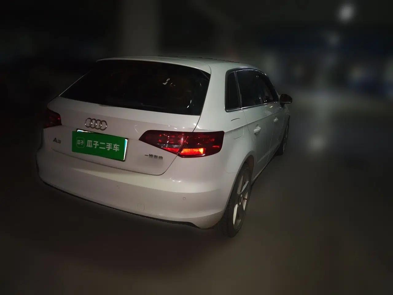 Audi A3 2014 Sportback 35 TFSI Automatic Style Edition — миниатюра 6