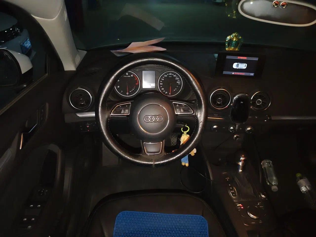 Audi A3 2014 Sportback 35 TFSI Automatic Style Edition — миниатюра 10