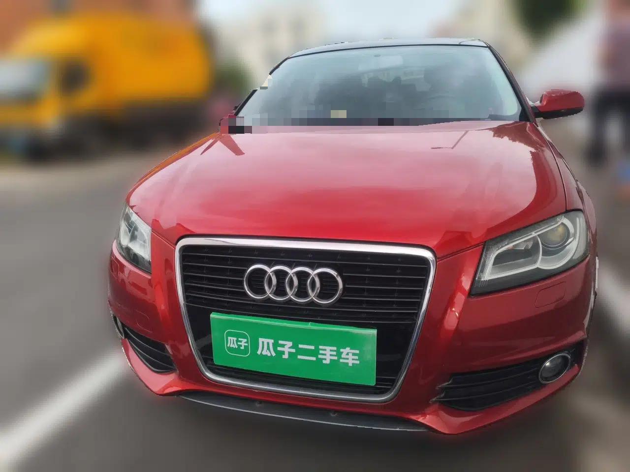 Audi A3 2013 Sportback 30 TFSI Comfort Model — миниатюра 2