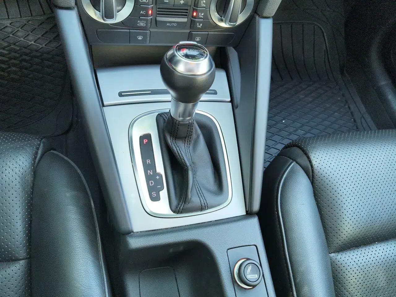 Audi A3 2010 Sportback 1.8T Luxury Model — миниатюра 14