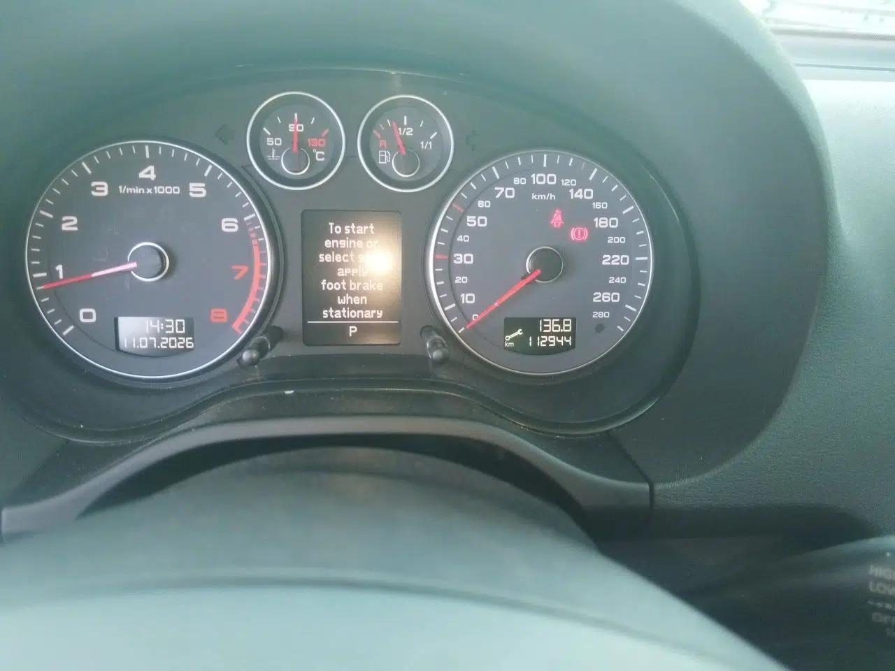 Audi A3 2012 Sportback 1.4T Luxury Model — миниатюра 12