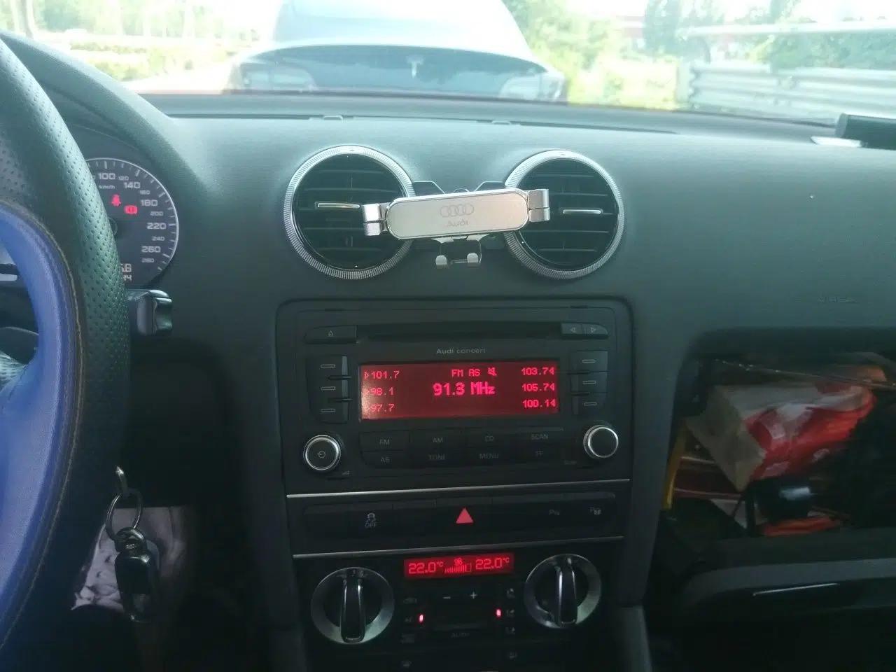 Audi A3 2012 Sportback 1.4T Luxury Model — миниатюра 13