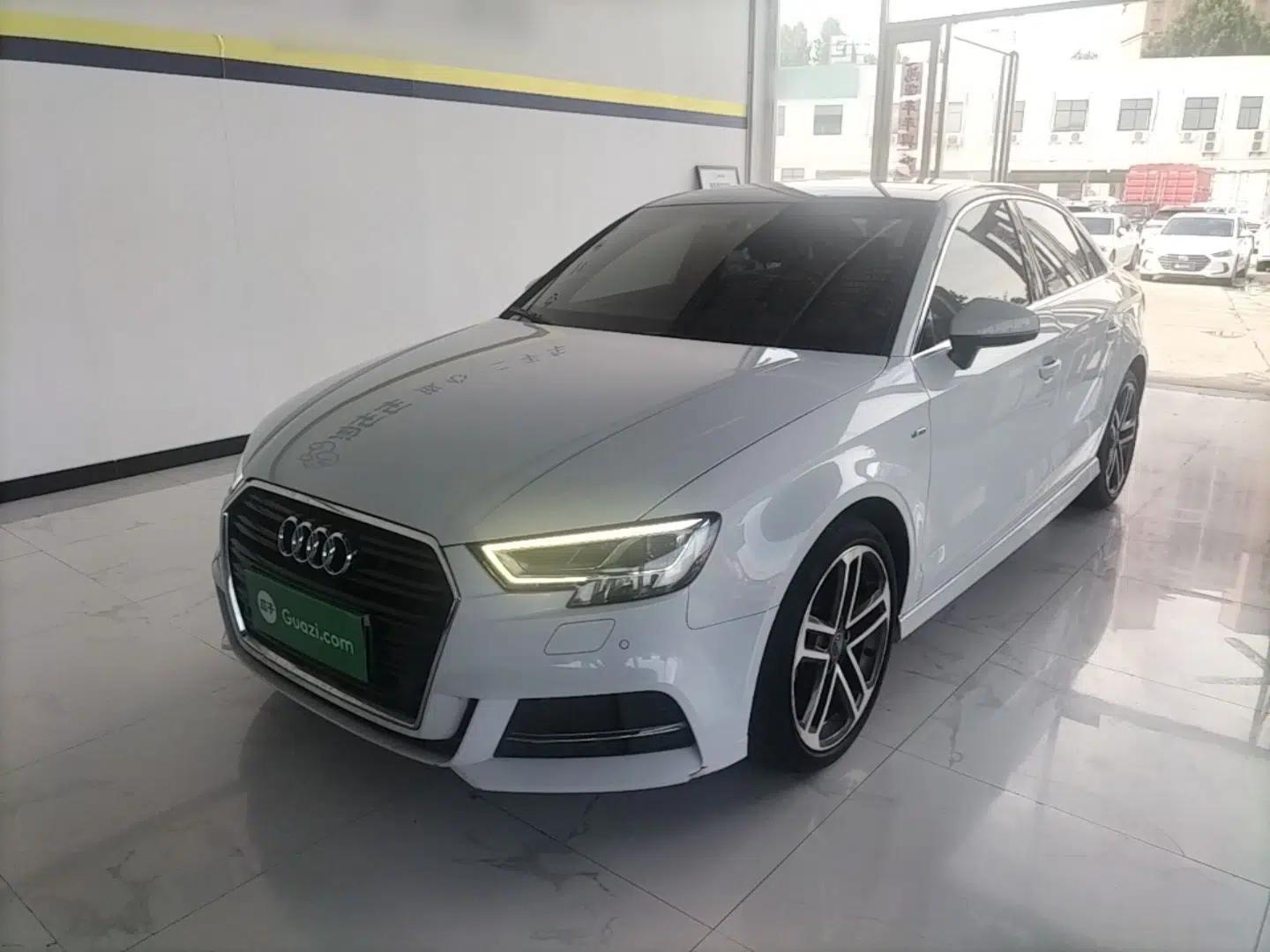 Audi A3 2019 Limousine 35 TFSI Sport Edition China V Emission Standard — миниатюра 1