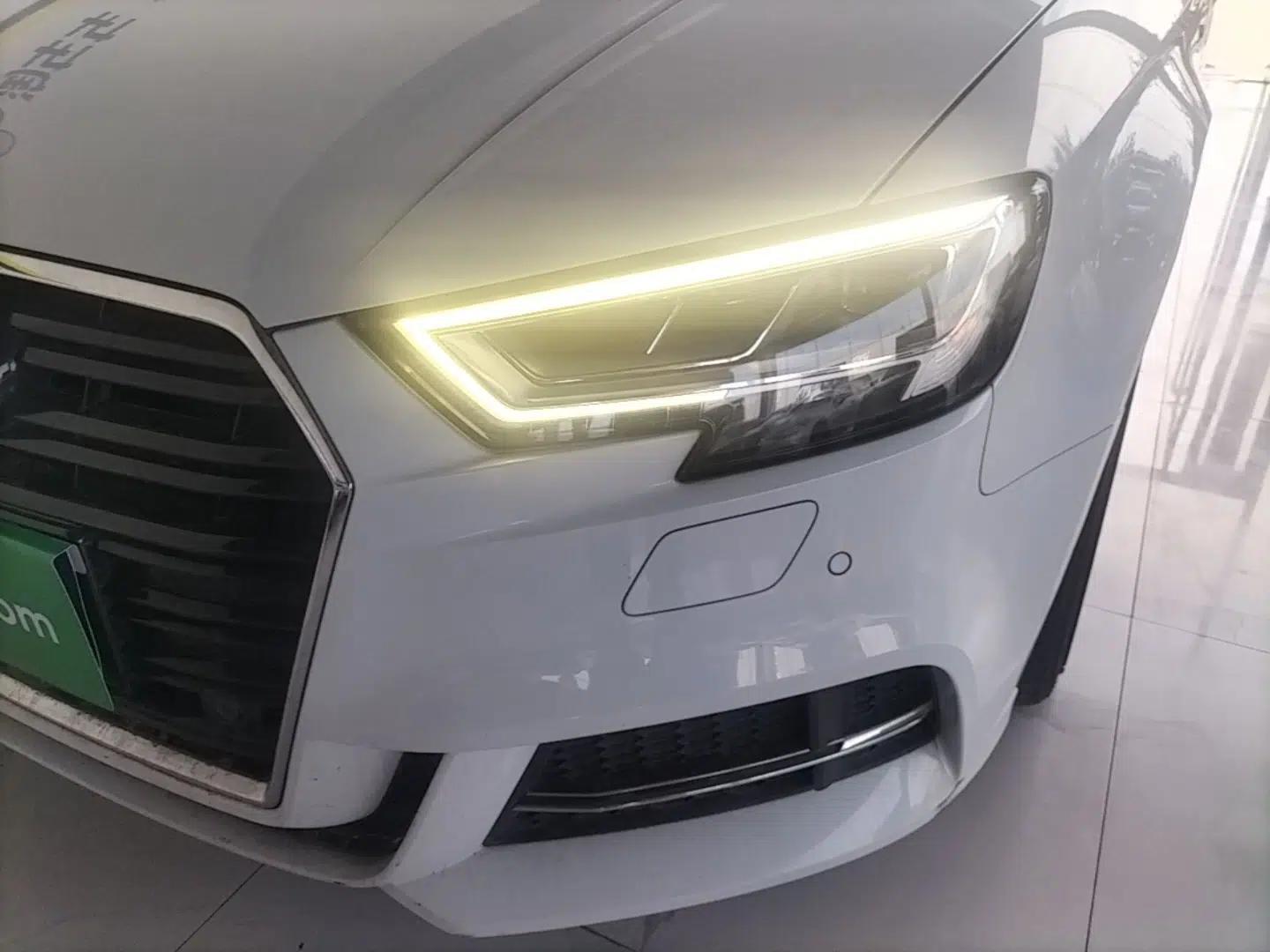 Audi A3 2019 Limousine 35 TFSI Sport Edition China V Emission Standard — миниатюра 8