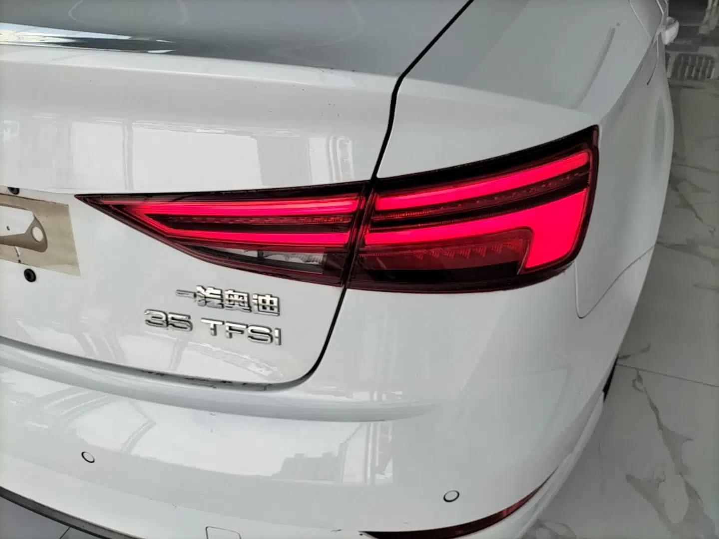 Audi A3 2019 Limousine 35 TFSI Sport Edition China V Emission Standard — миниатюра 9